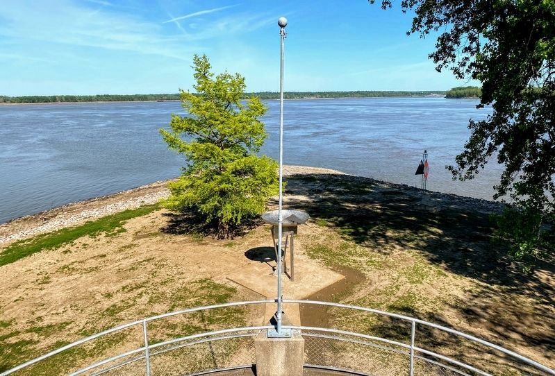 View of the Rivers Confluence from the Observation Platform image. Click for full size.