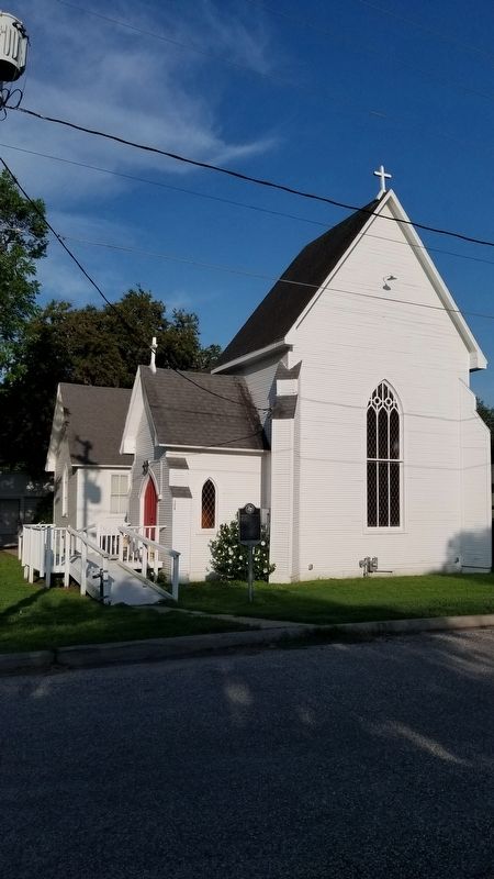 The view of the St. Matthew's Episcopal Church and Marker from the street image. Click for full size.