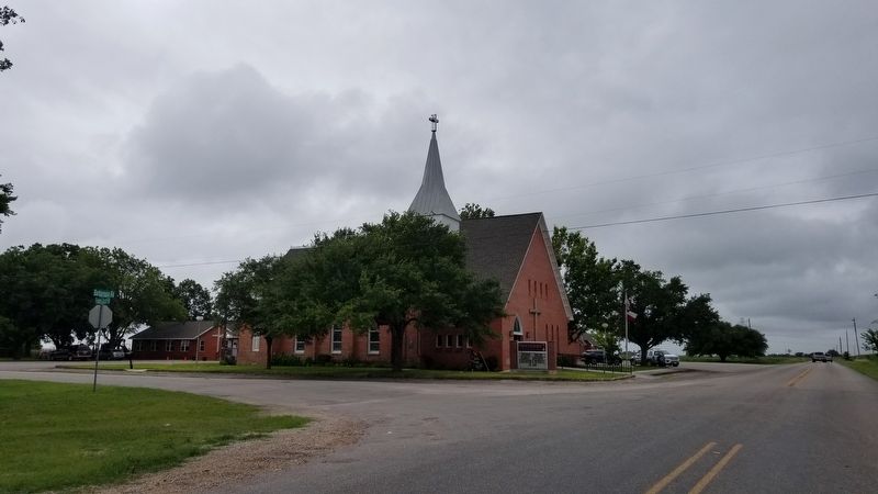 The view of the Friedens Church and Marker from the road image. Click for full size.