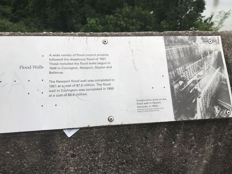 Flood Walls Marker image. Click for full size.