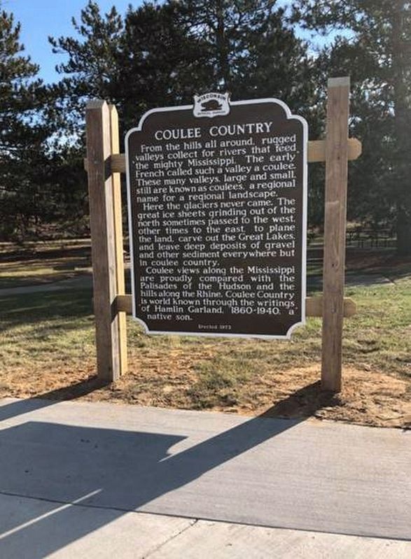 Coulee Country Marker (Refurbished Marker June 8, 2021) image. Click for full size.