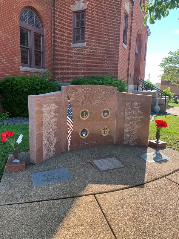 Madison County Veterans Memorial image. Click for full size.
