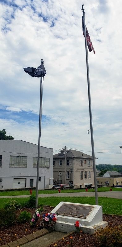 Veterans Memorial image. Click for full size.