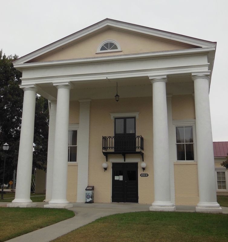 Historic Dinwiddie Courthouse. Click for full size. Historic Dinwiddie Courthouse image. Click for full size.