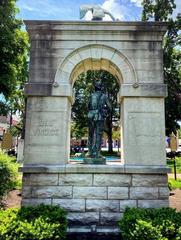 Confederate Soldiers Monument Rear image. Click for full size.