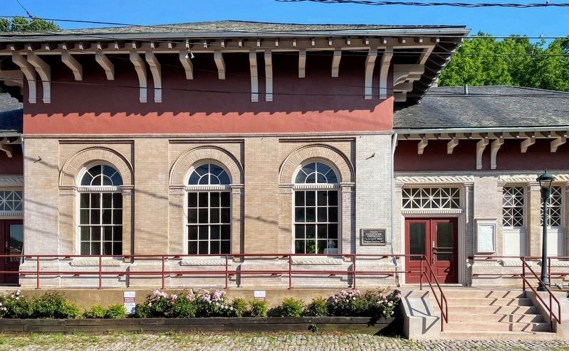 Staunton Train Station image. Click for full size.