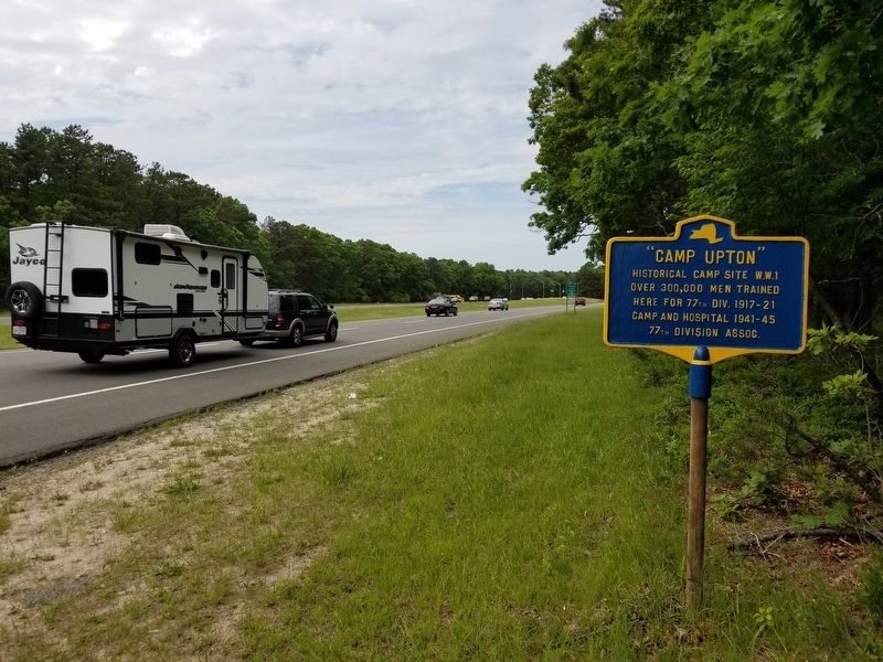 Camp Upton Marker facing northward on William Floyd Parkway image. Click for full size.