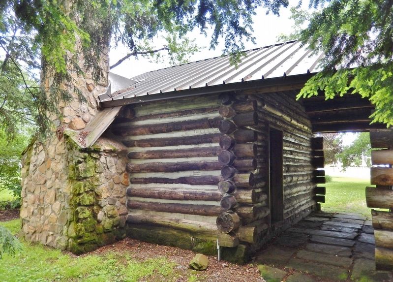 David Mead Log Cabin Replica (<i>north side</i>) image. Click for full size.