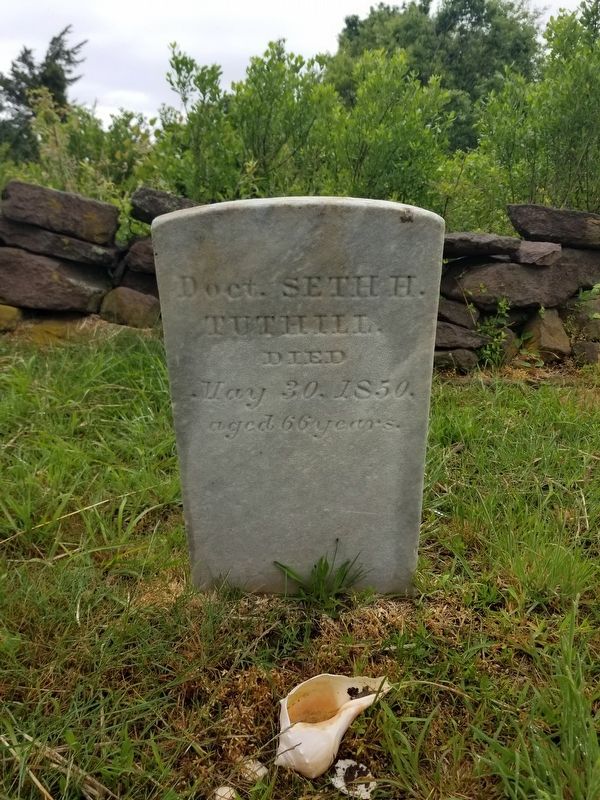 Seth Tuthill's gravestone image. Click for full size.