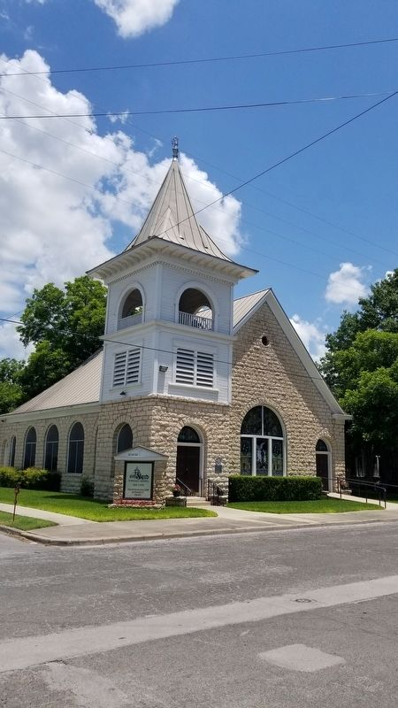 The view of the Central Christian Church from the street image. Click for full size.