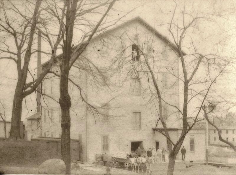 Marker detail: Clark�s Mill image. Click for full size.