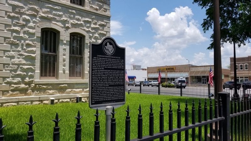 Lampasas County Courthouse Marker image. Click for full size.