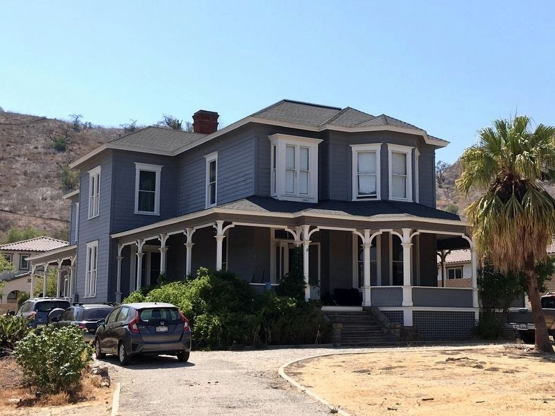 Hardison Estate House. Click for full size. Hardison Estate House image. Click for full size.