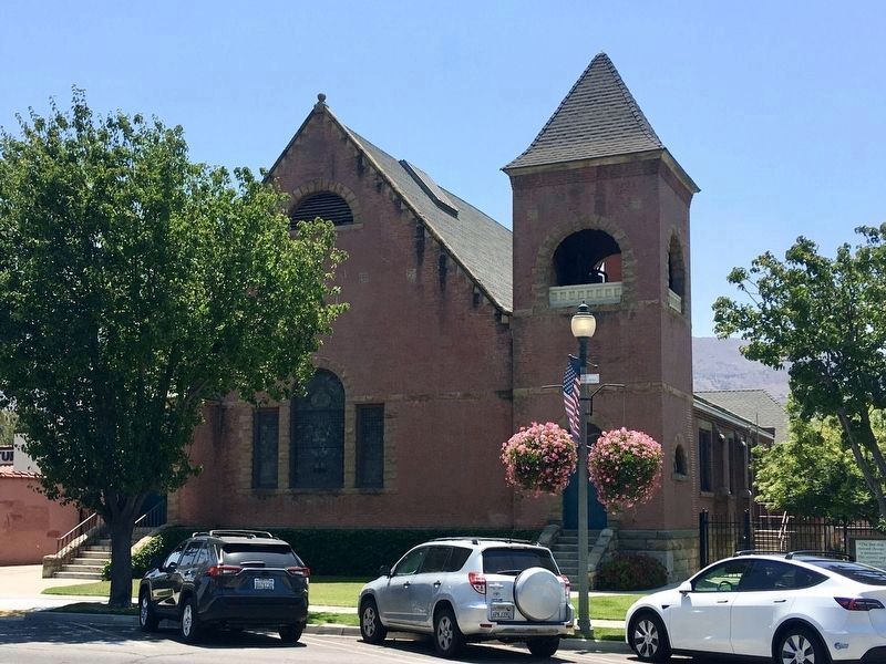 Universalist Unitarian Church image. Click for full size.