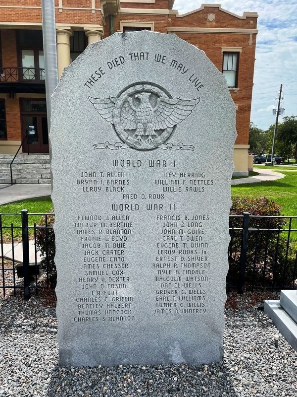 World War I and World War II Memorial. Click for full size. World War I and World War II Memorial image. Click for full size.