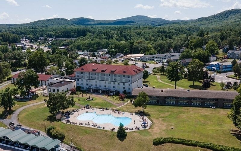 Fort William Henry Hotel and Conference Center image. Click for more information.