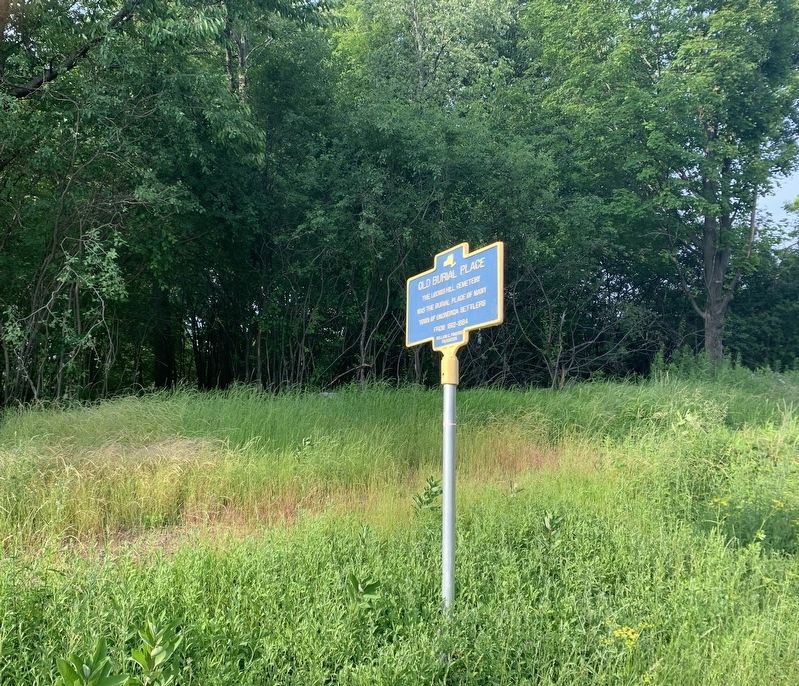 Old Burial Place Marker image. Click for full size.