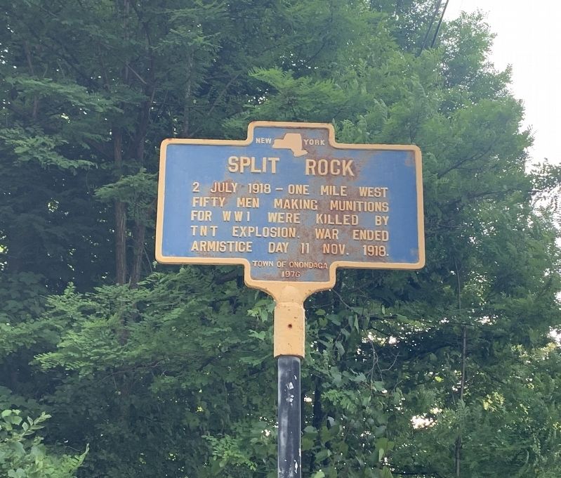 Split Rock Marker image. Click for full size.