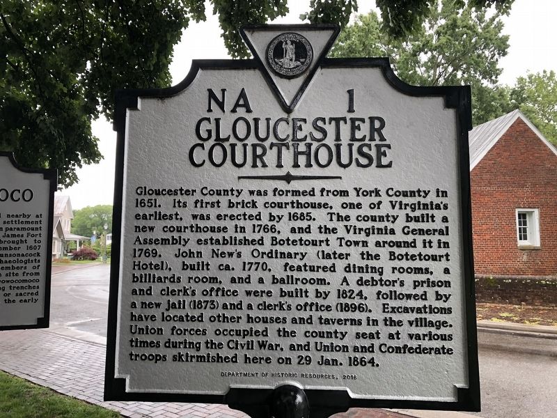 Gloucester Courthouse Marker image. Click for full size.