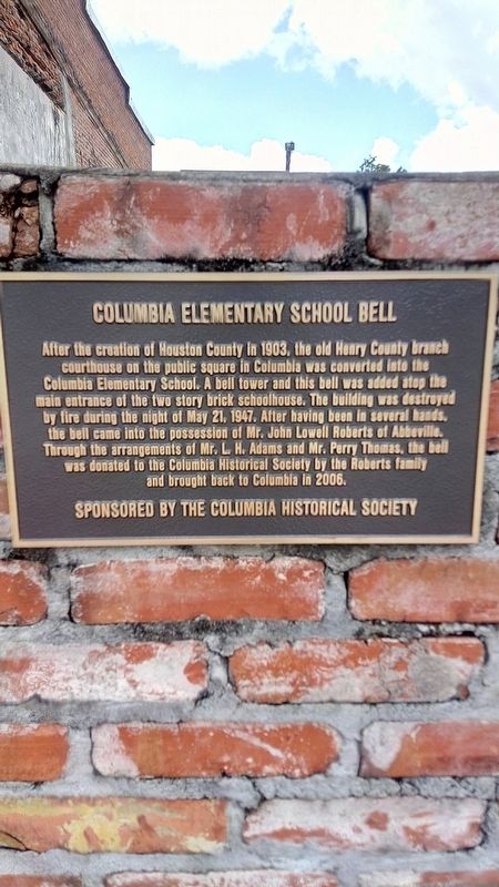 Columbia Elementary School Bell Marker image. Click for full size.