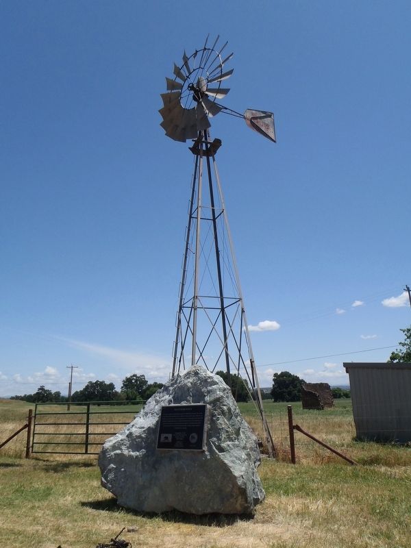 The Dutschke Ranch Monument image. Click for full size.