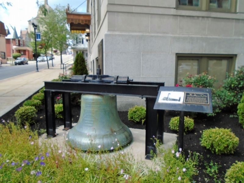 Altoona Volunteer Fire Department Bell and Marker image. Click for full size.