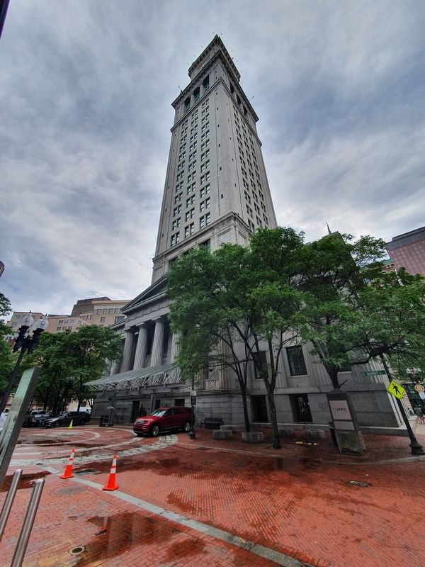 Custom House and Marker image. Click for full size.