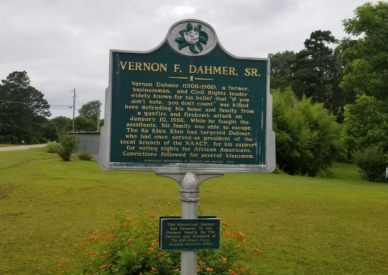 Vernon F. Dahmer, Sr. Marker image. Click for full size.