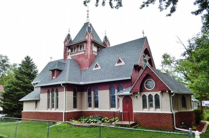 St. Paul's Episcopal Church (<i>northwest elevation</i>). Click for full size. St. Paul's Episcopal Church (<i>northwest elevation</i>) image. Click for full size.