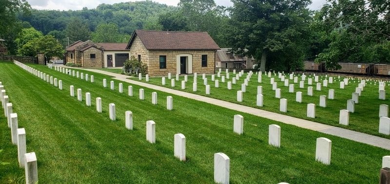 Grafton National Cemetery image. Click for full size.