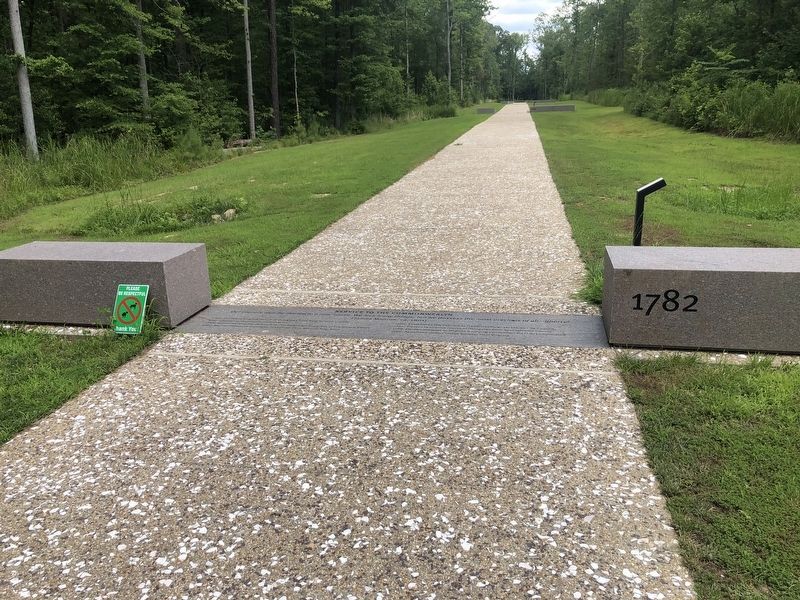 Service to the Commonwealth Marker. Click for full size. Service to the Commonwealth Marker image. Click for full size.