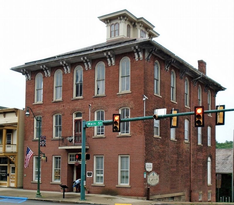 McCracken Building image. Click for full size.