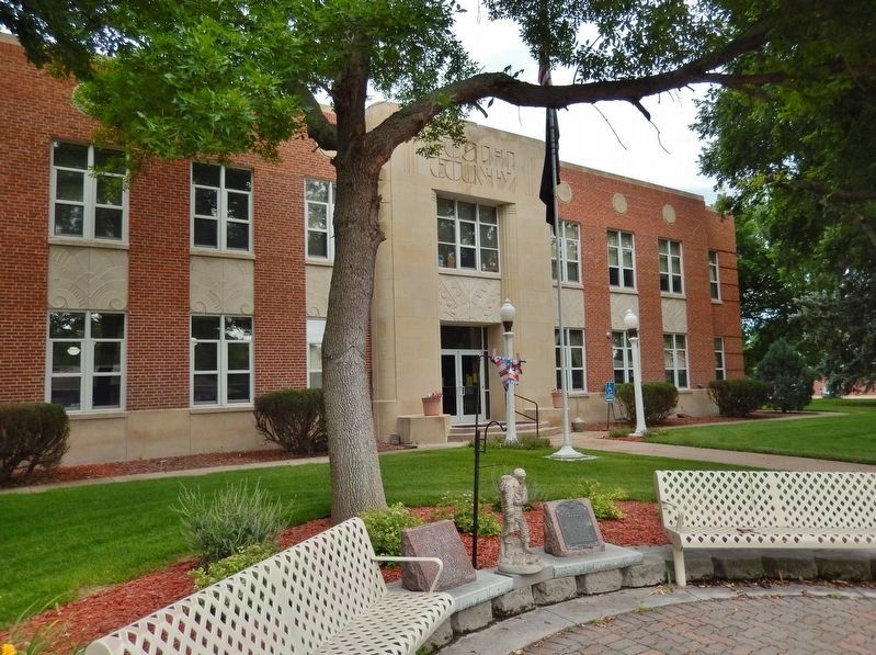 Gosper County Courthouse. Click for full size. Gosper County Courthouse image. Click for full size.