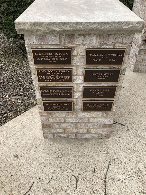 Veterans Memorial image. Click for full size.