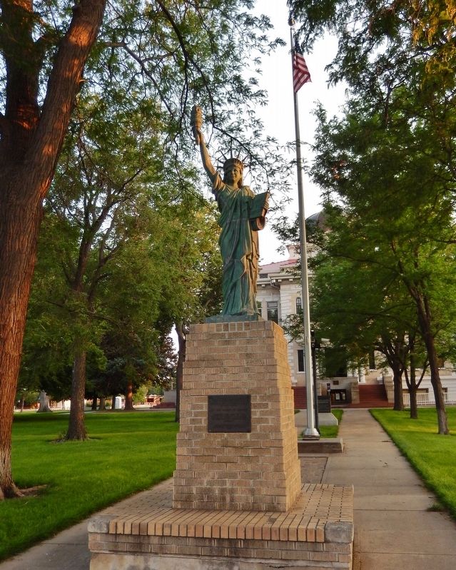 Replica of the Statue of Liberty Marker image. Click for full size.