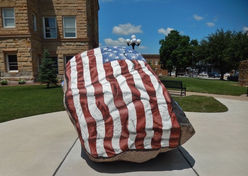 Albia Freedom Rock Veterans Memorial<br>(<i>south side</i>) image. Click for full size.