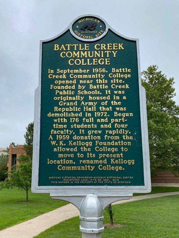 Battle Creek Community College Marker image. Click for full size.