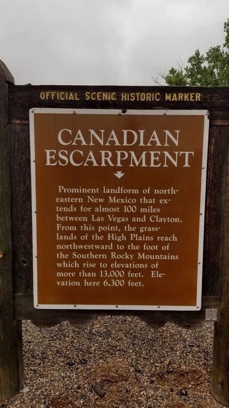 Canadian Escarpment Marker image. Click for full size.