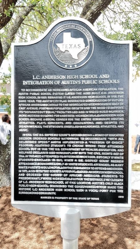 L.C. Anderson High School and Integration of Austins Public Schools Marker image. Click for full size.