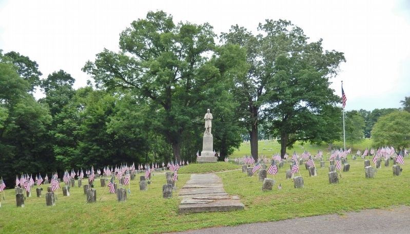 Civil War Monument image. Click for full size.