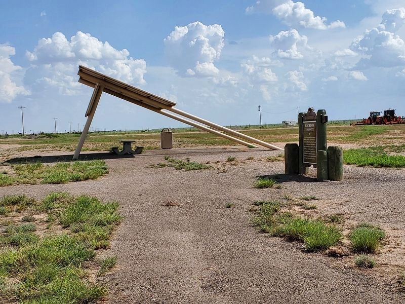 Blackdom Townsite Marker and Rest Stop Structure image. Click for full size.