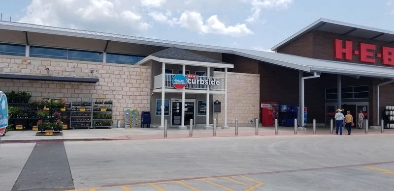 The H-E-B Marker at the entrance to the HEB grocery store image. Click for full size.