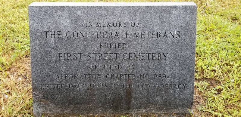 Confederate Veterans Memorial. Click for full size. Confederate Veterans Memorial image. Click for full size.