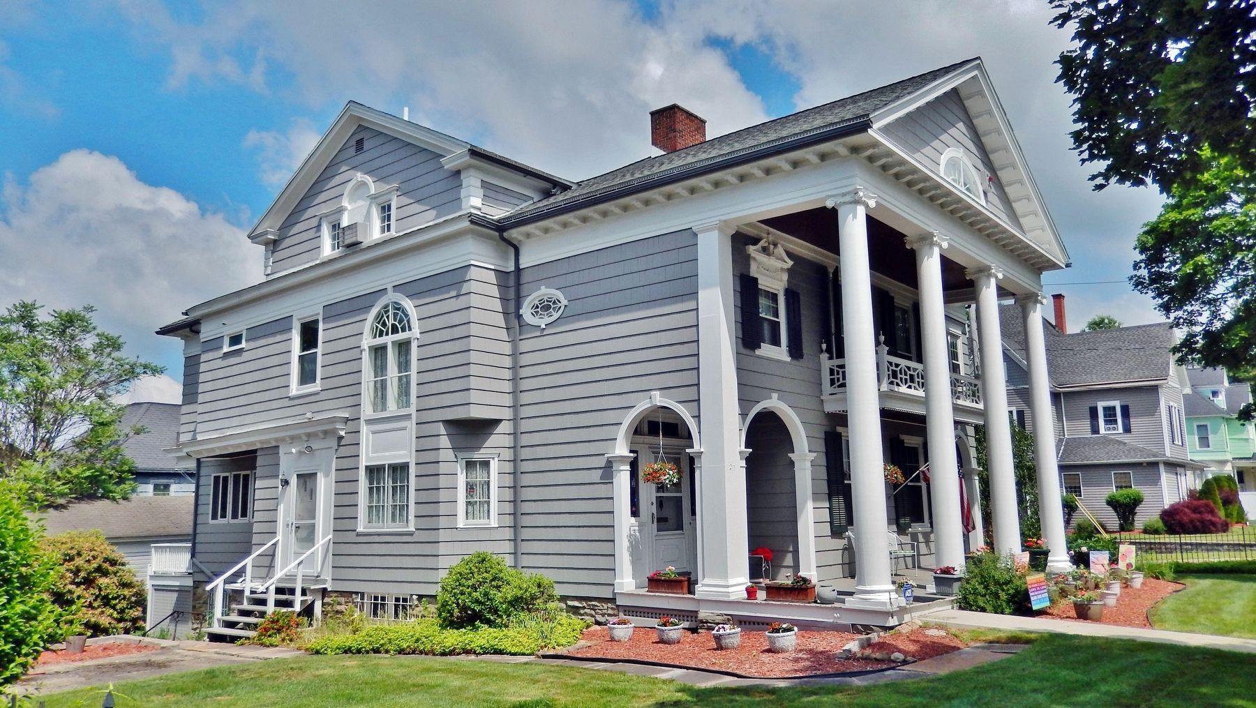 Frederick P. Hall House (<i>southeast elevation</i>) image. Click for full size.