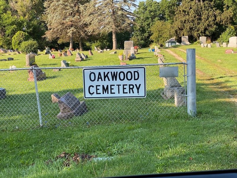 Oakwood Cemetery Veterans Memorial image. Click for full size.
