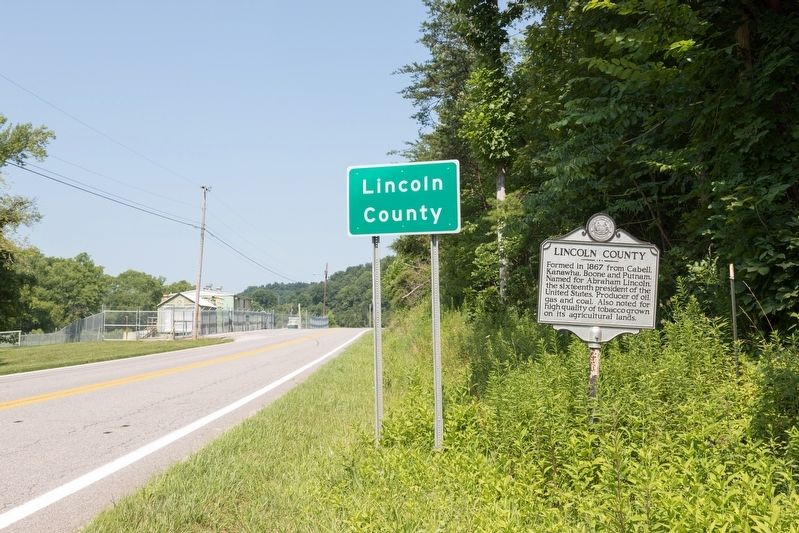 Lincoln County / Putnam County Marker image. Click for full size.