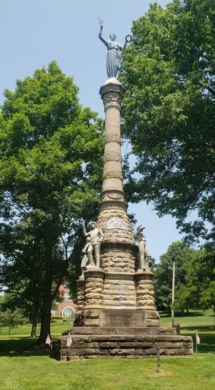 Greene County Civil War Monument image. Click for full size.