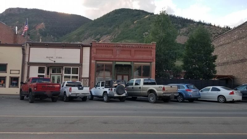 The view of the building from across the street image. Click for full size.