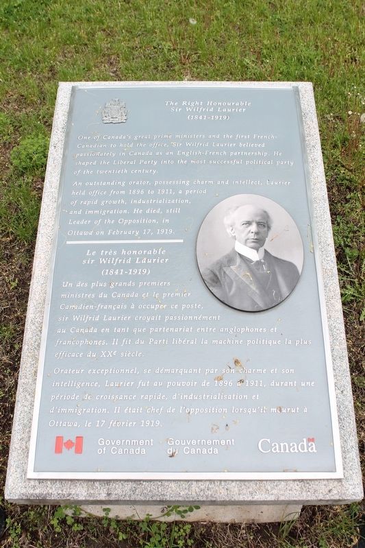 The Right Honourable Sir Wilfrid Laurier Marker image. Click for full size.