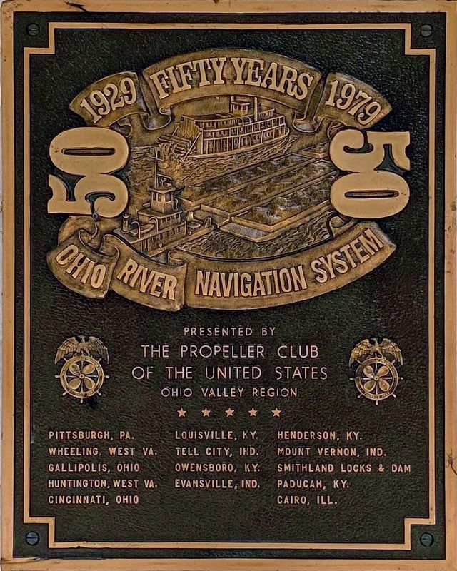 Nearby Ohio River Navigation System Plaque image. Click for full size.